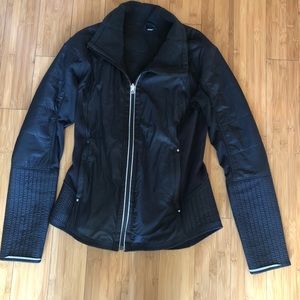Warm Lululemon ‘Go For It’ Jacket! Great Condition